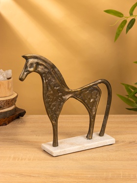 Сувенир интерьерный «Конь на пьедестале», 29.5×8×29 см, алюминий, мрамор