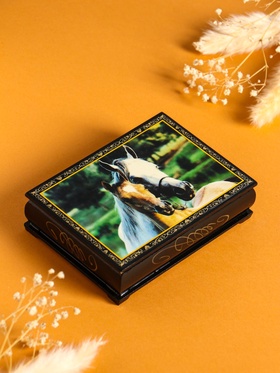 Шкатулка для украшений «Лошадь с жеребёнком», 10×14 см, лаковая миниатюра