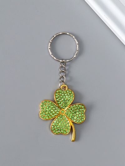 Брелок для ключей на кольце «Клевер», металл со стразами под золото, 3.8×3.8×0.3 см
