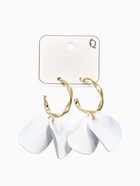 Серьги «Лепесточки на кольце», белые в золоте - Фото 3