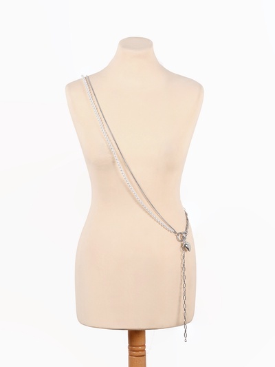 Бодичейн женская «Сердце на цепочке», с бусинами, 135 см, белый в серебре