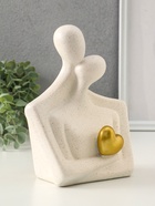 Бюст полистоун «Влюблённые - поцелуй, с золотым сердцем», песочный, 15×9×18.5 см - фото 58054757