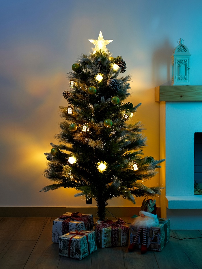 Ёлка светодиодная «Пушистая» 150 см, диаметр нижнего яруса 85 см, 137 веток, 8 режимов, свечение тёплое белое