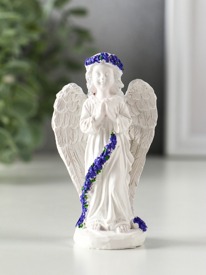 Фигурка полистоун «Девочка-ангел платье с лавандой - молитва», бело-фиолетовый, 5.5×3.5×9.3 см