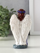 Фигурка полистоун «Девочка-ангел с букетом лаванды - молитва», фиолетовый, 7.7×4×12.5 см - фото 118993869