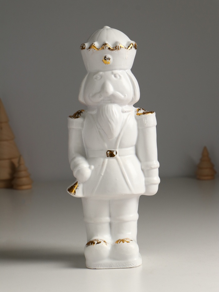 Фигура «Щелкунчик новогодний», 24×10×7.5 см, белый с позолотой - Фото 1