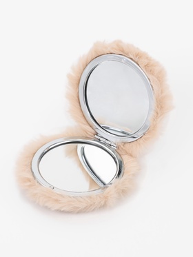 Зеркало складное «Мех», d=8 см, с увеличением, с искусственным мехом, бежевое
