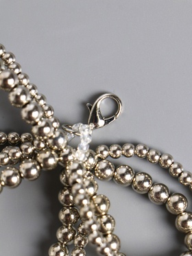 Брелок для ключей на карабине «Двойной бант», под серебро, на сумку, рюкзак, бусины d=0.4 и 0.5 см, 11.5?9.5?1 см (комплект 2 шт)