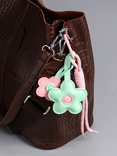 Брелок для ключей на карабине «Цветочки», на сумку, рюкзак, мятно-розовый, с узлом, 25×7×1.5 см