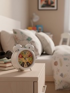 Часы - будильник настольные «Классика», дискретный ход, 12×8.5 см, от батарейки АА, белые 10941224