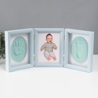 УЦЕНКА Фоторамка пластик 13×18 см с полим.глиной «Отпечаток ладошки и ножки» голубая 20.5×46.5 см - Фото 1