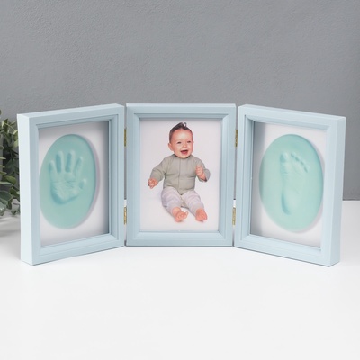 УЦЕНКА Фоторамка пластик 13×18 см с полим.глиной «Отпечаток ладошки и ножки» голубая 20.5×46.5 см