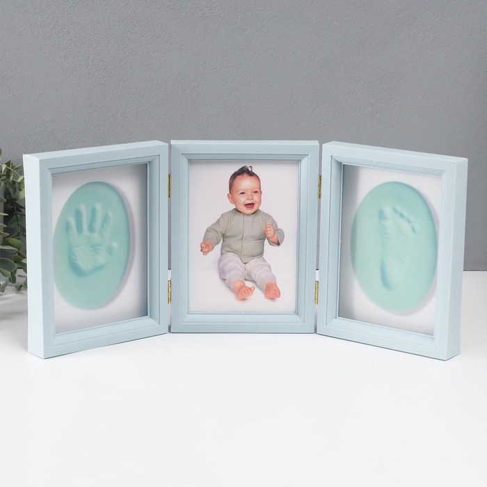 УЦЕНКА Фоторамка пластик 13×18 см с полим.глиной «Отпечаток ладошки и ножки» голубая 20.5×46.5 см - Фото 1