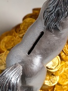 Копилка для денег «Конь на деньгах», гипс, 20×20×13 см, серый - Фото 6