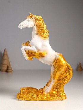 Фигура гипс «Победоносный конь», 34×22×9 см, белый с золотом