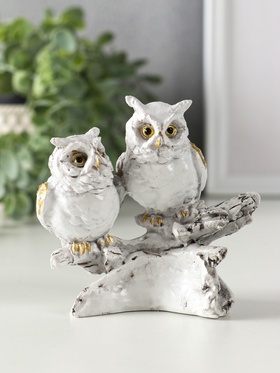 Фигурка полистоун «Белые филины на коряге», 5×9×8.5 см