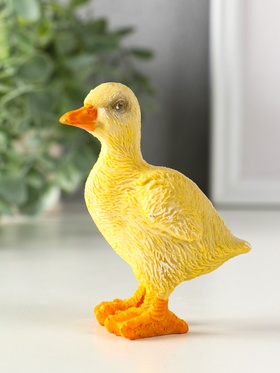 Фигурка полистоун «Жёлтый утёнок», 4.8×7.5×9.2 см
