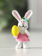 Фигурка полистоун «Белый зайка с яйцом/букетом», 2.2?3?4.2 см, МИКС (комплект 2 шт) - фото 59413030 Фигурка полистоун «Белый зайка с яйцом/букетом», 2.2?3?4.2 см, МИКС (комплект 2 шт) - фото 59413030