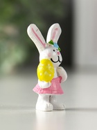 Фигурка полистоун «Белый зайка с яйцом/букетом», 2.2×3×4.2 см, МИКС - Фото 4
