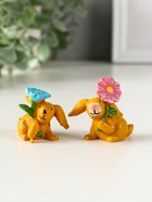 Фигурка полистоун «Заяц с яркой ромашкой», 2.5×3.8×4.4 см, МИКС - фото 118995270