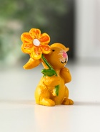 Фигурка полистоун «Заяц с яркой ромашкой», 2.5×3.8×4.4 см, МИКС - фото 118995273