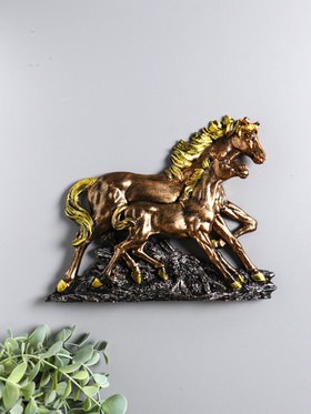 Панно настенное «Лошадь с жеребенком», декор, 21.5×17.5×3.5 см