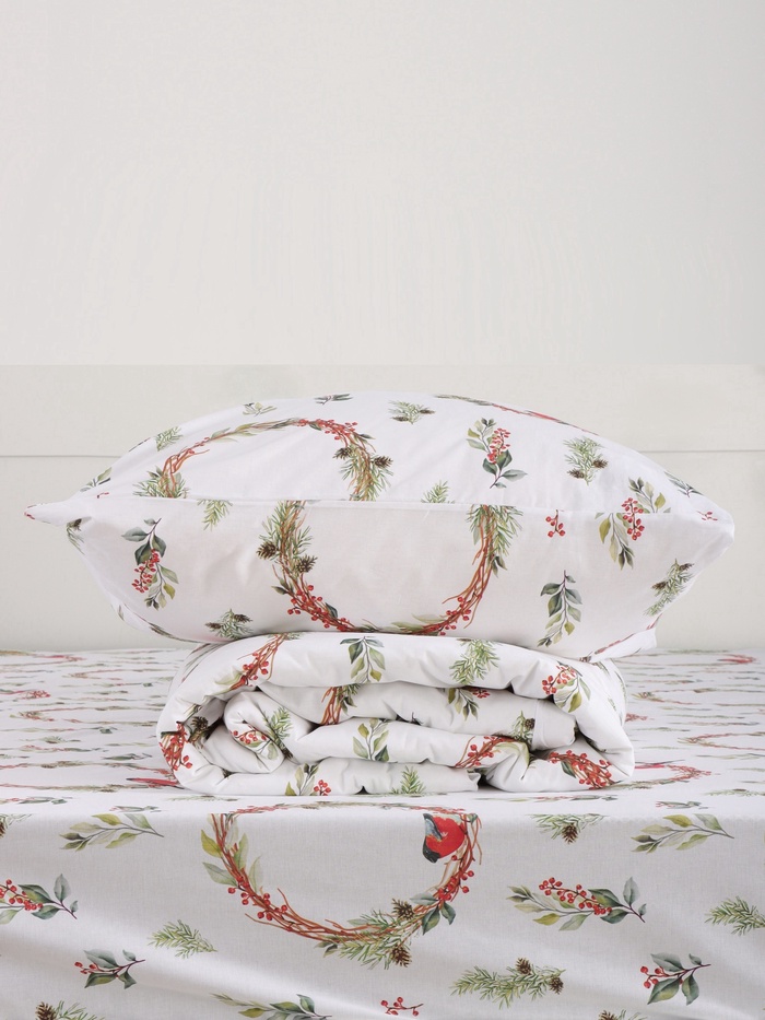 Постельное бельё евро «Этель. Снегири (вид 2)», поплин