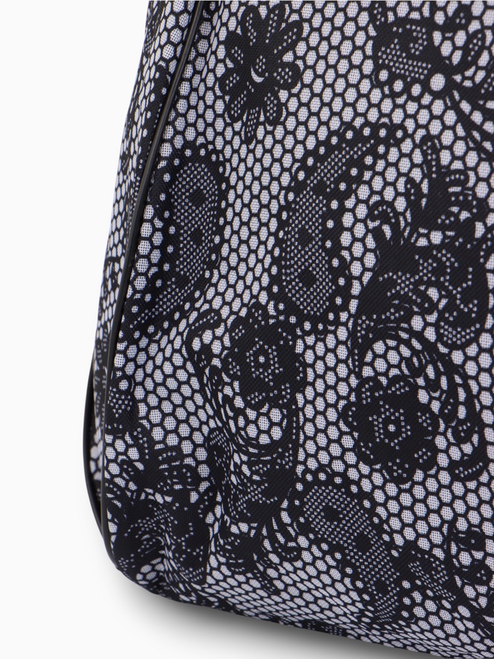 Сумка дорожная на молнии, 2 наружных кармана, длинный ремень, белый/чёрный