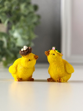 Фигурка полистоун «Цыплёнок в веночке или с гнездом», 4×3×4 см, МИКС