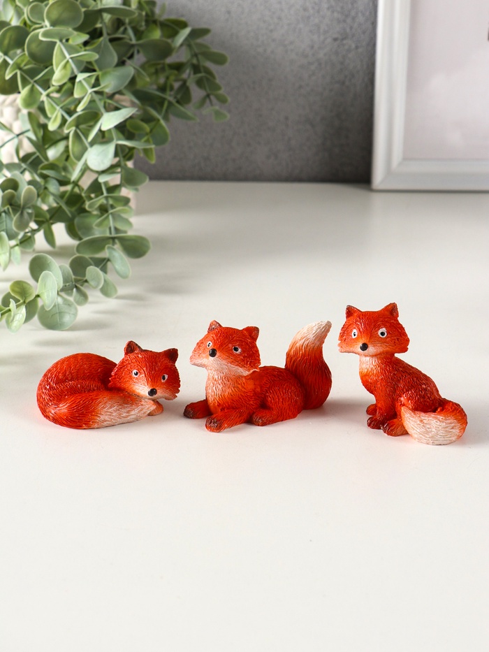 Фигурка полистоун «Маленькая лисичка», 5.8×3.5×5.6 см, МИКС - Фото 1