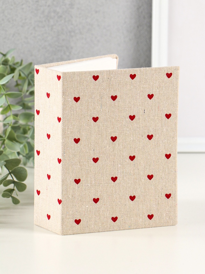 Фотоальбом на 100 фото 10×15 см «Красные сердца», текстиль, 5×12.5×16.5 см - Фото 1