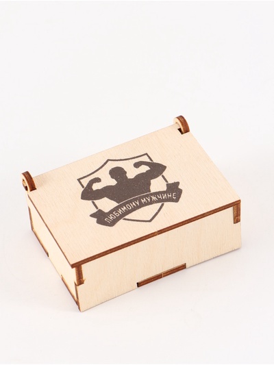 Коробка подарочная деревянная «Любимому мужчине» 8.5×6×3.5 см