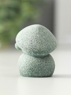 Сувенир песчаник "Маленький монах в азиатской шляпе" 3,5х4х4,5 см - фото 809309882