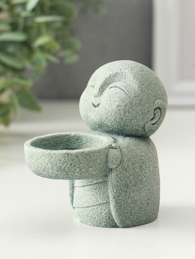 Подсвечник на 1 свечу песчаник «Маленький монах», d=4 см, 6×9×8.5 см