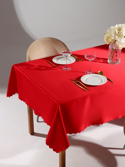 Скатерть «Доляна», однотонная, 140×260 см, красная, 140 г/м², 100% п/э