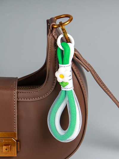 Брелок для ключей на карабине «Цветок. Шнур-сетка», двойной шнур 0.7 см, бело-зелёный, на сумку, рюкзак, 14.5×2×1.7 см