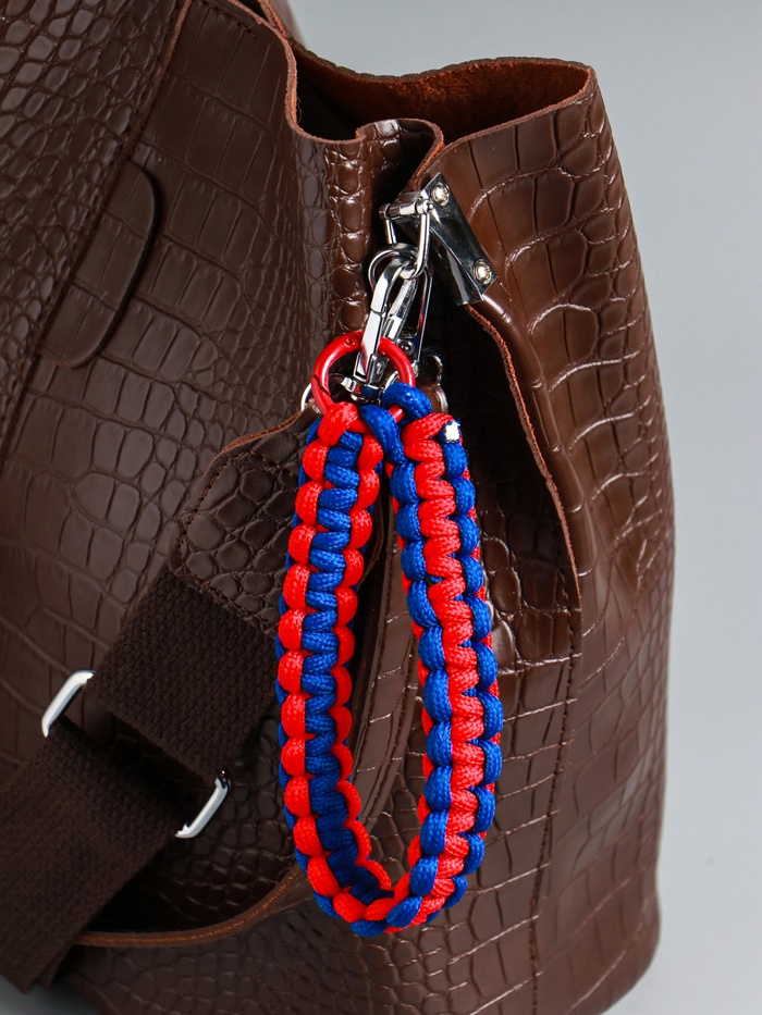 Брелок для ключей на карабине «Паракорд», шнур 0.5 см, красно-синий, на сумку, рюкзак, 14.5×1.8×0.8 см - Фото 1