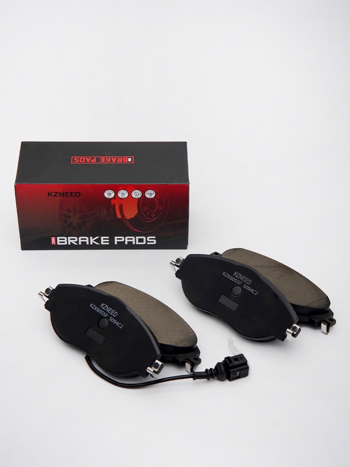 Тормозные колодки (передние) Volkswagen Passat 2.0T 5Q0698151K KZK6055F