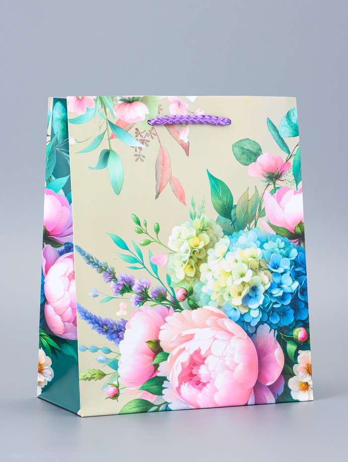 Пакет подарочный ламинированный «Цветы и Радость» 18×22.3×10 см - Фото 1