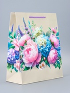 Пакет подарочный ламинированный «Красота и нежность» 26×12×32 см - фото 119371797