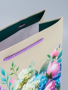 Пакет подарочный ламинированный «Красота и нежность» 26×12×32 см - фото 119371798