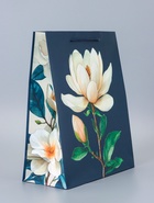 Пакет подарочный ламинированный «Белая магнолия» 26×12×32 см - фото 119371806