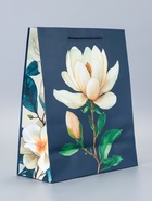 Пакет подарочный ламинированный «Белая магнолия» 26×12×32 см - фото 119371807