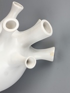 УЦЕНКА Ваза керамика настольная «Пикассо» (ручная роспись) сердце, 22 см, белый 10957295