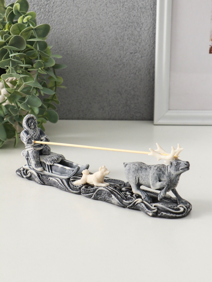 Фигурка «Погонщик оленя», 7.5 см - Фото 1