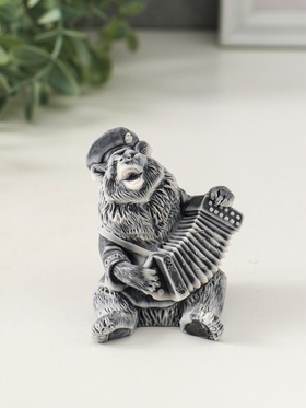 Фигурка «Медведь играет на гармошке», 6.3 см