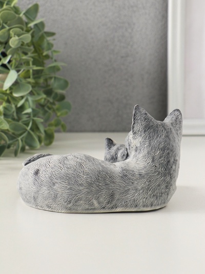 Фигурка «Кошка с котёнком лежит», 8 см