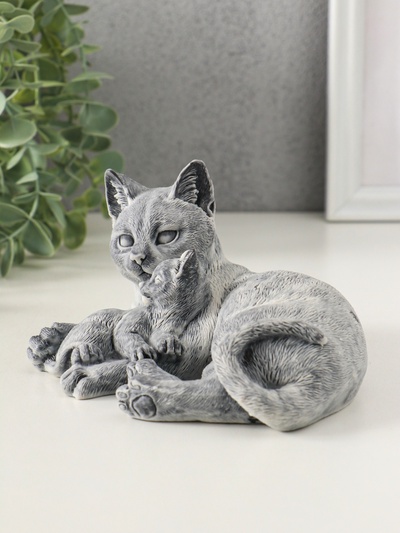 Фигурка «Кошка с котёнком лежит», 8 см