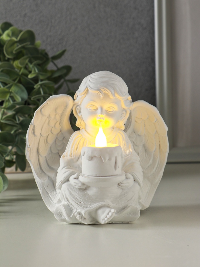 Фигурка светящаяся полистоун «Белоснежный ангел с тортом», 11.8×8×11.5 см - Фото 1