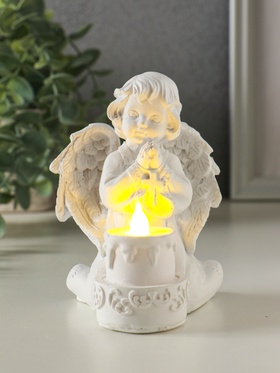 Фигурка светящаяся полистоун «Белоснежный ангел с двухъярусным тортом», 7.7×8.5×11.5 см